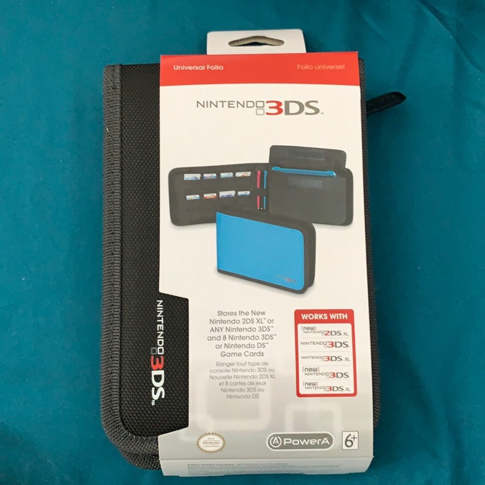 Nintendo 3DS universal folio store game cards